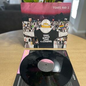 Tones and I, The Kids are Coming